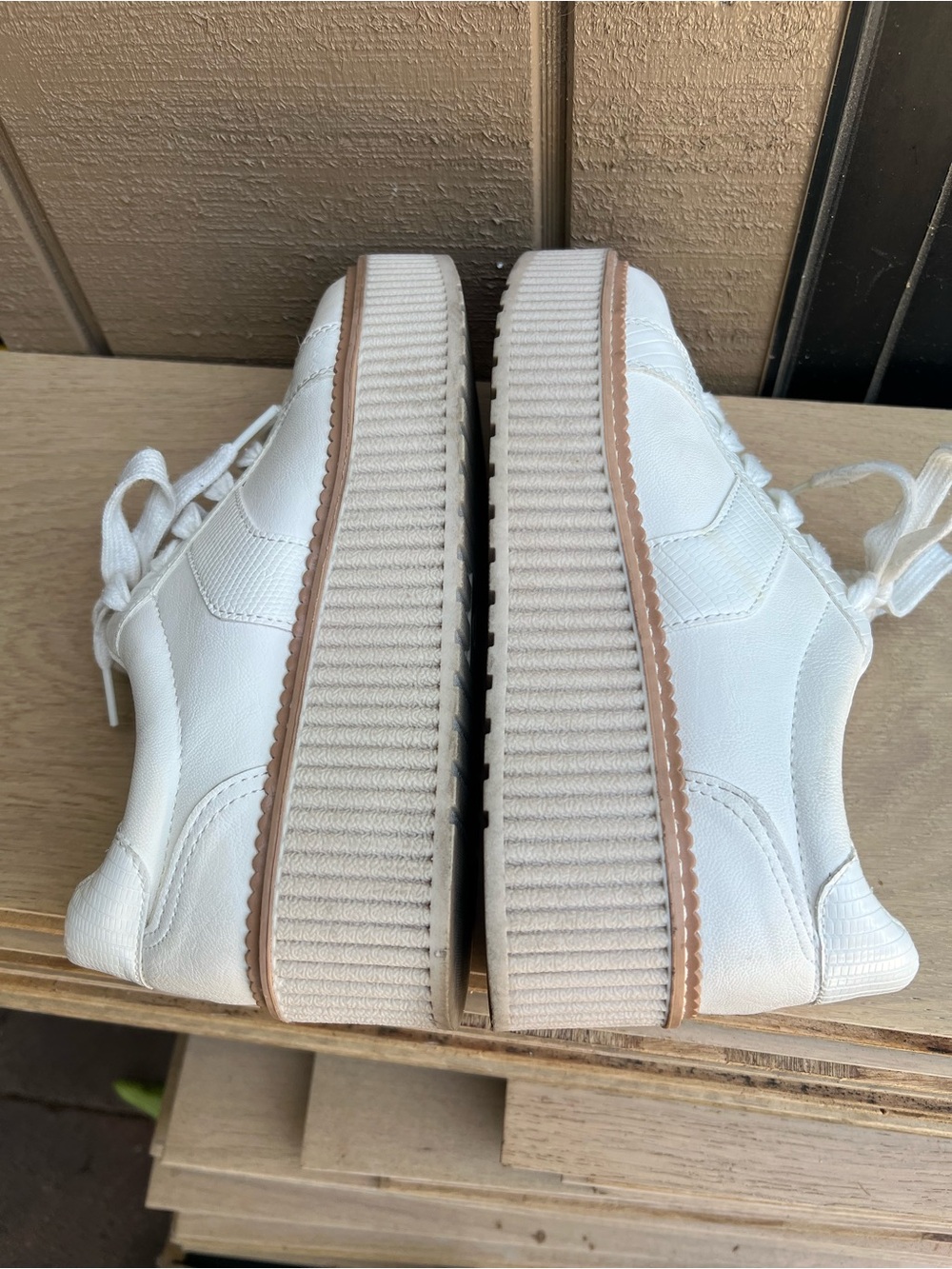 dolce vita Women’s White Platform Lace-Up Sneakers size WMS 7 - Picture 3 of 9